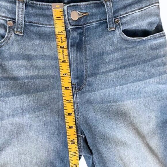 Chicos Perfect Stretch Girlfriend Jeans Womens US 4 Medium Wash Straight Ankle - Picture 7 of 8